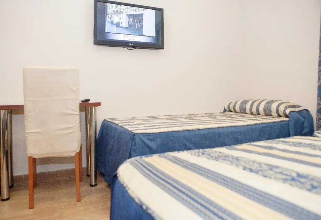 TRIPLE STANDARD Room, Castilla Guerrero, Costa Del Sol