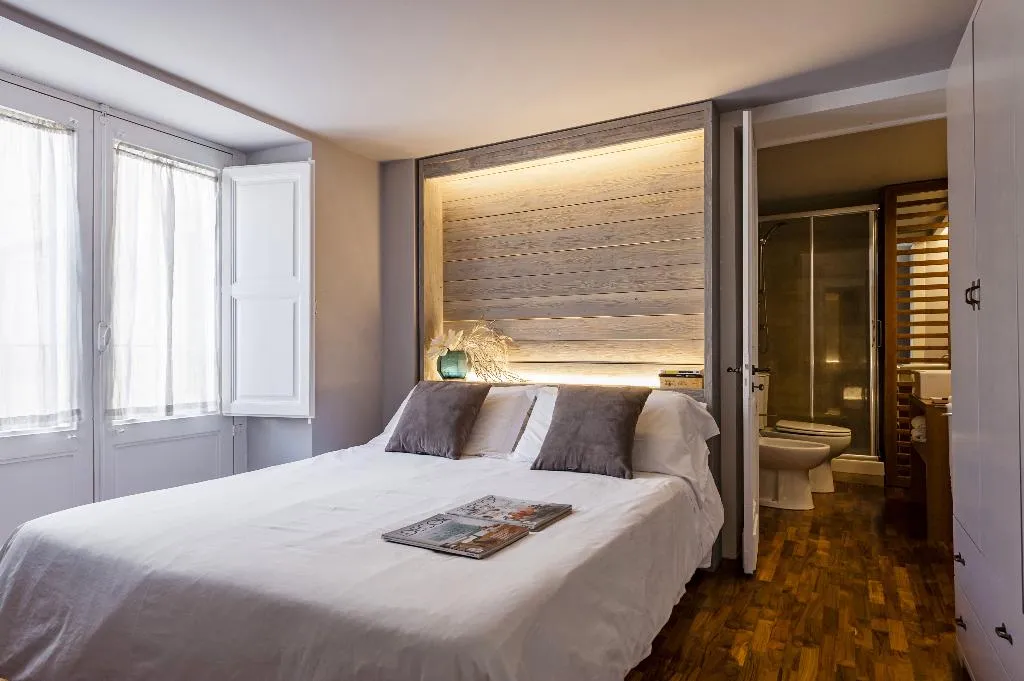 APARTMENT DELUXE WITH TERRACE Room, Ferrini Home Residence 150, Catania
