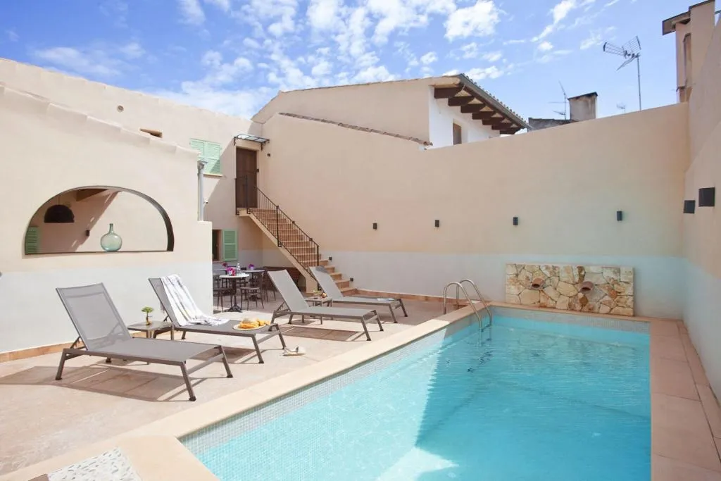 Room, Casal de Petra - Rooms & Pool, Majorca