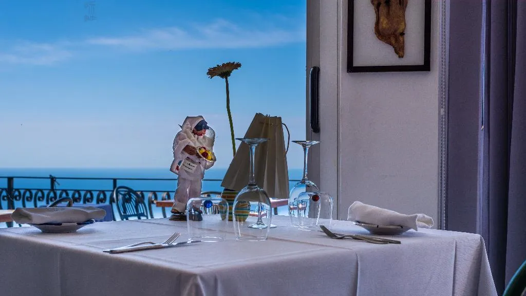Restaurant, Albergo Diffuso Bacco Furore, Naples
