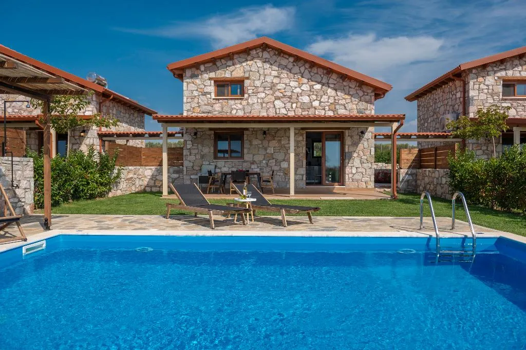 VILLA TWO BEDROOMS WITH PRIVATE POOL Room, Esperanza Villas, Halkidiki