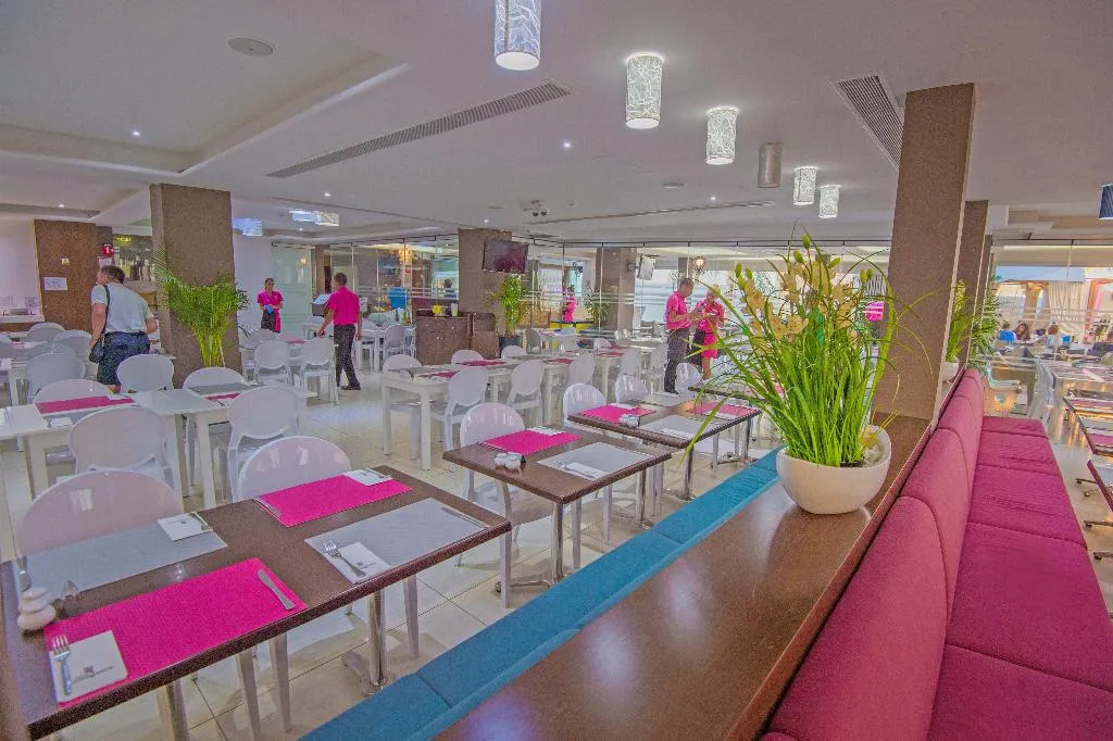 Restaurant, New Famagusta Hotel, Cyprus