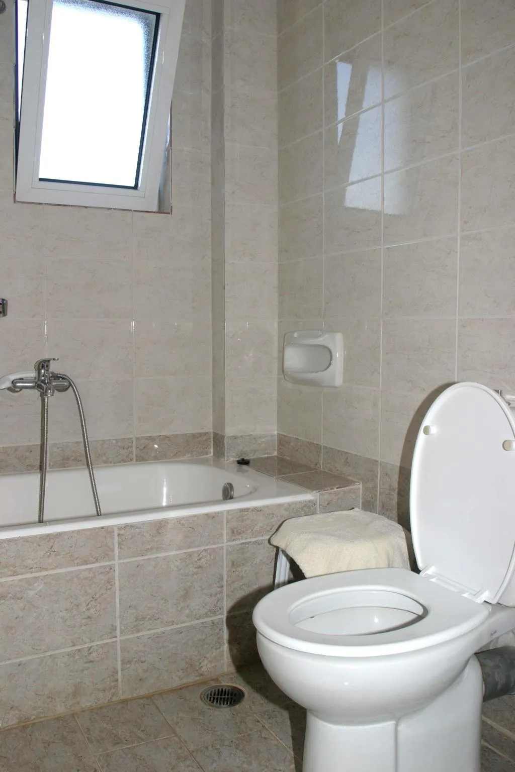 TRIPLE STANDARD Room, Oasis Guesthouse, Crete