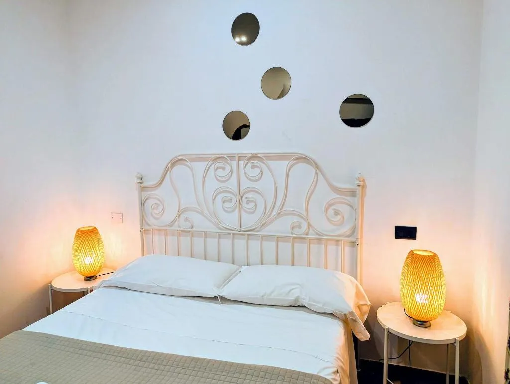 Room, La Locanda Dell Arte, Naples