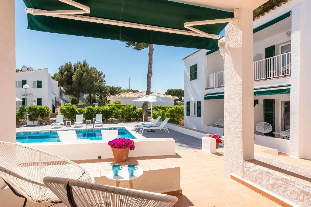 Terrace, Apartamentos Annabel's, Menorca