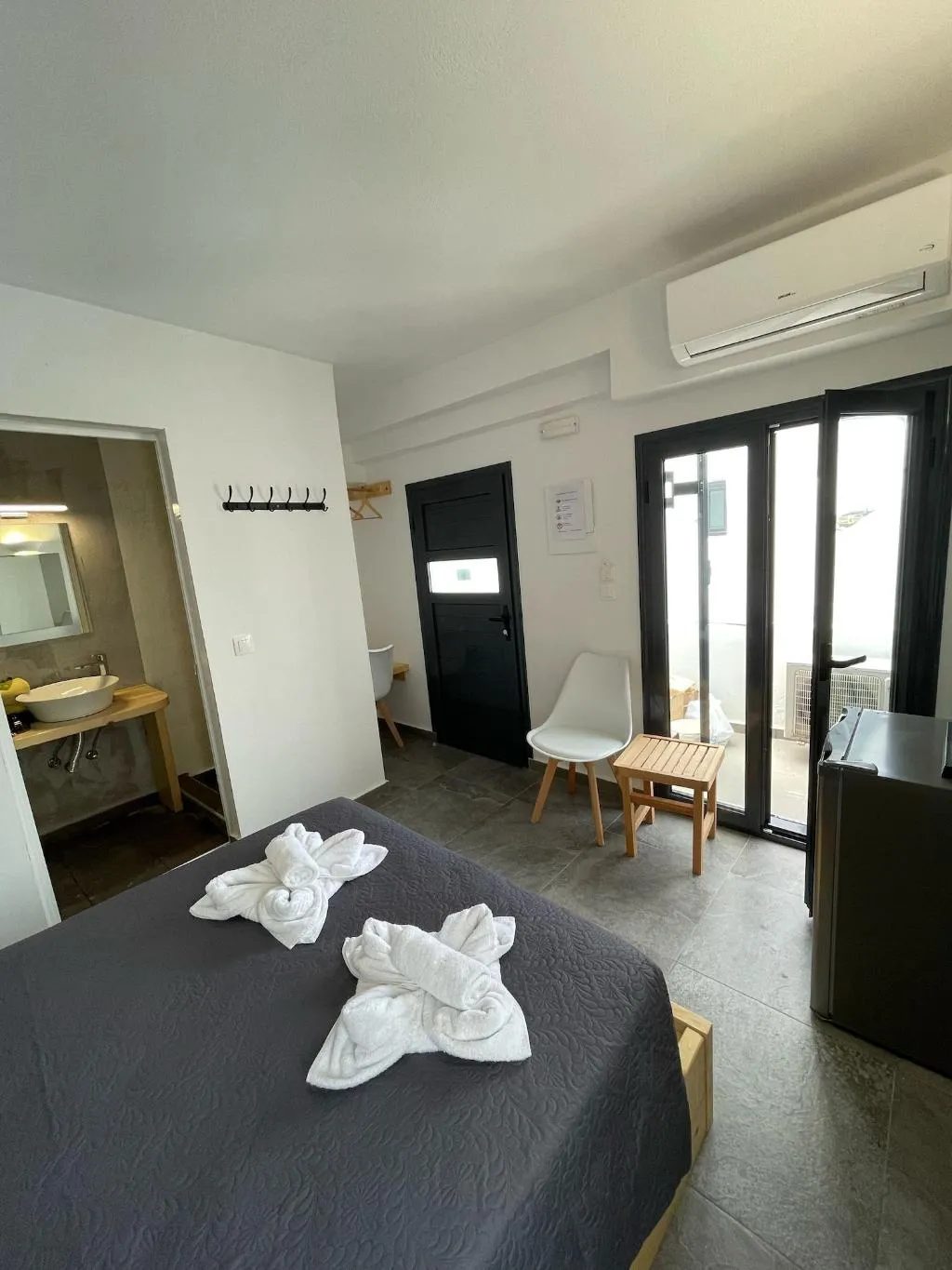 Room, Sun Springs, Santorini