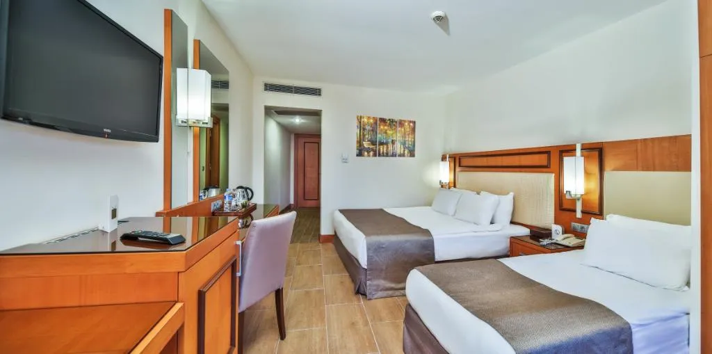 TRIPLE LAND VIEW Room, Crystal Prestige Pearl Collection, Antalya