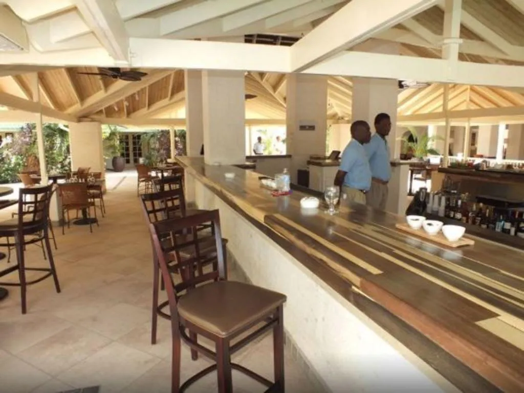 Bar, Blu Hotel St Lucia, Barbados