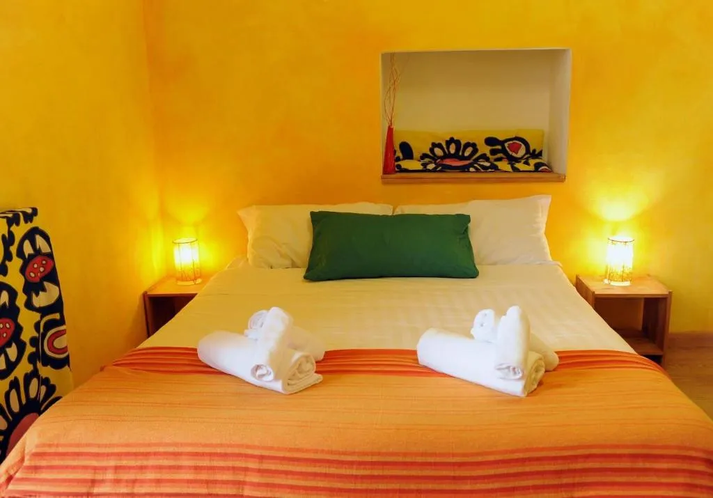 Room, Matlis, Alghero