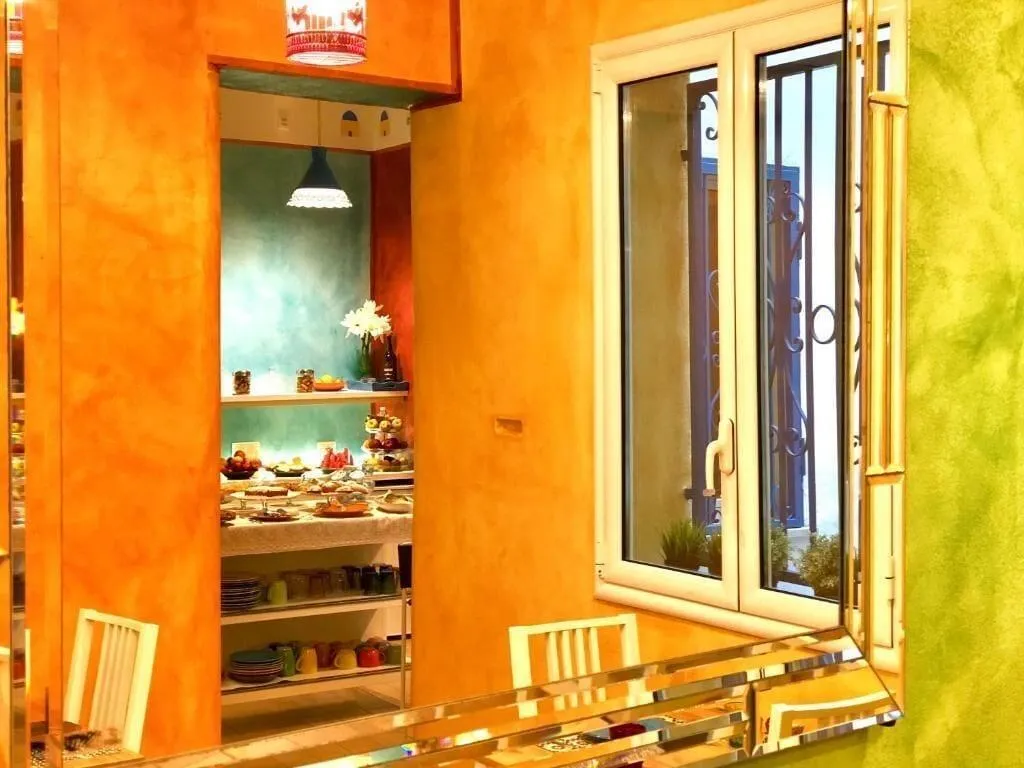 Restaurant, Cortile Sant'Agostino, Palermo