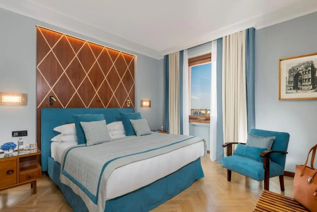 TRIPLE PREMIUM Room, Bettoja Hotel Mediterraneo, Rome