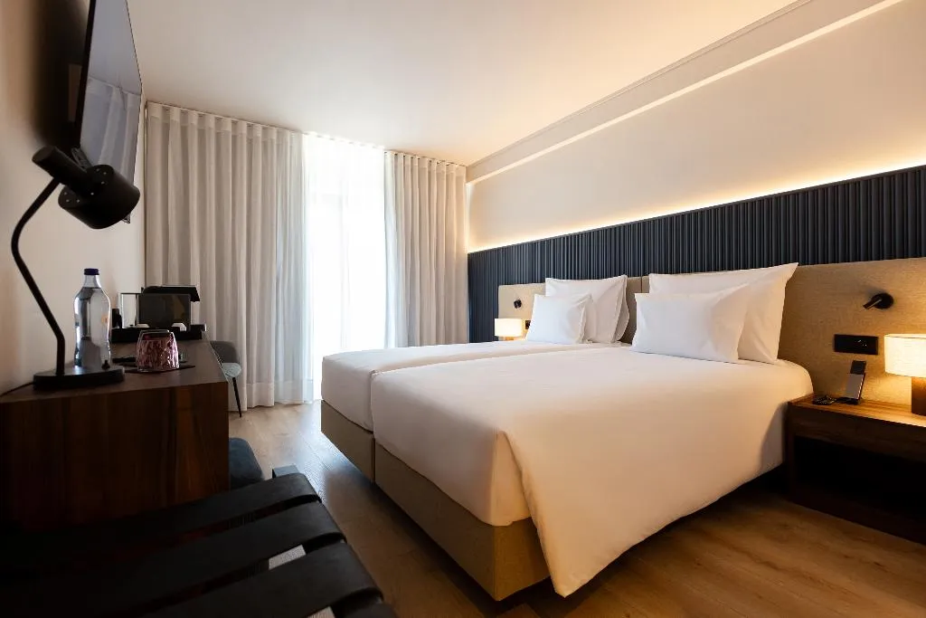 TWIN WITH BALCONY Room, The Lince Braga, Porto