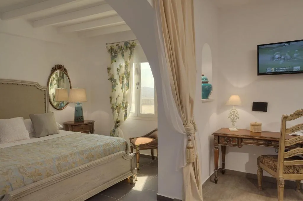 Room, Miland Suites, Santorini