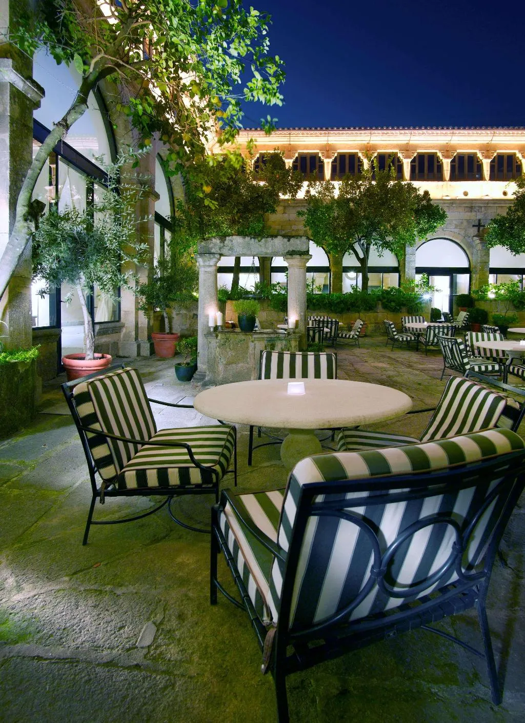 Sports and Entertainment, Parador de Trujillo, Madrid
