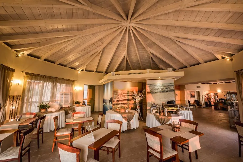 Lobby, Petani Bay, Kefallinia