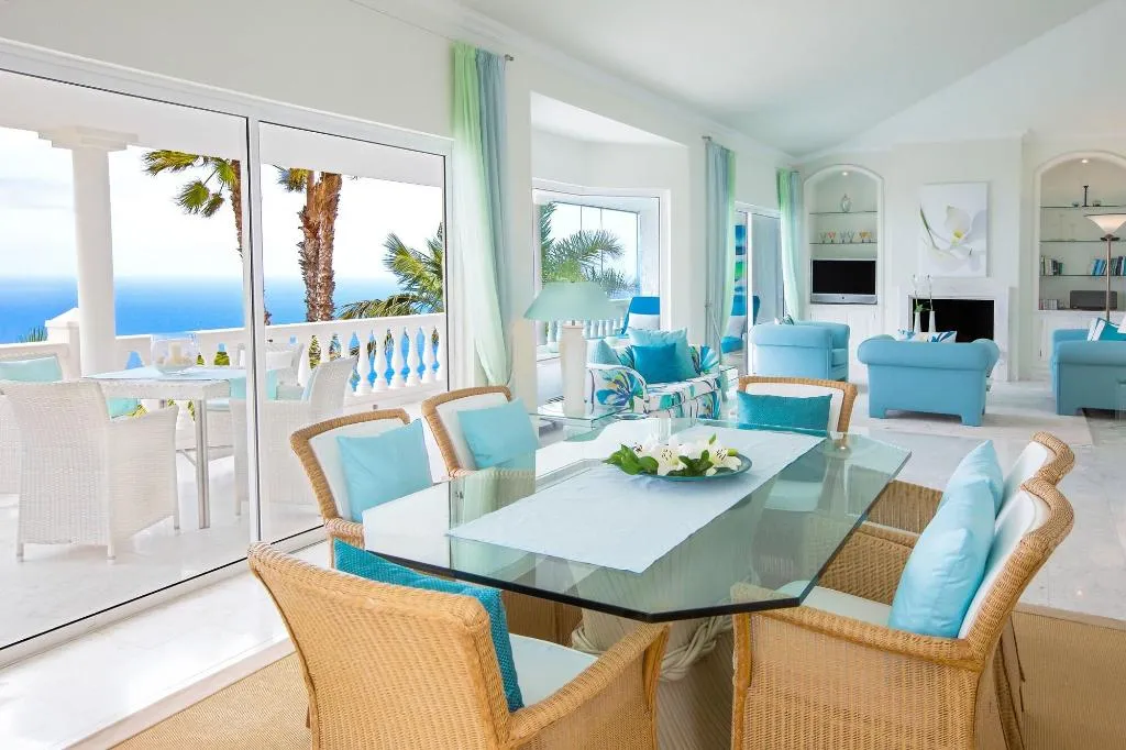 Room, Jardin de la Paz, Tenerife