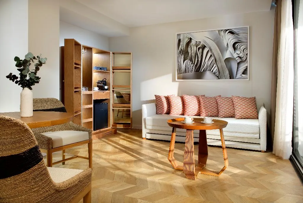 SUITE SEA FRONT Room, TRS Ibiza Hotel, Ibiza