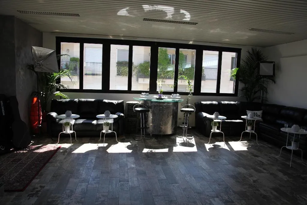 Lobby, Atmos Luxe Navigli Hostel & Rooms, Milan