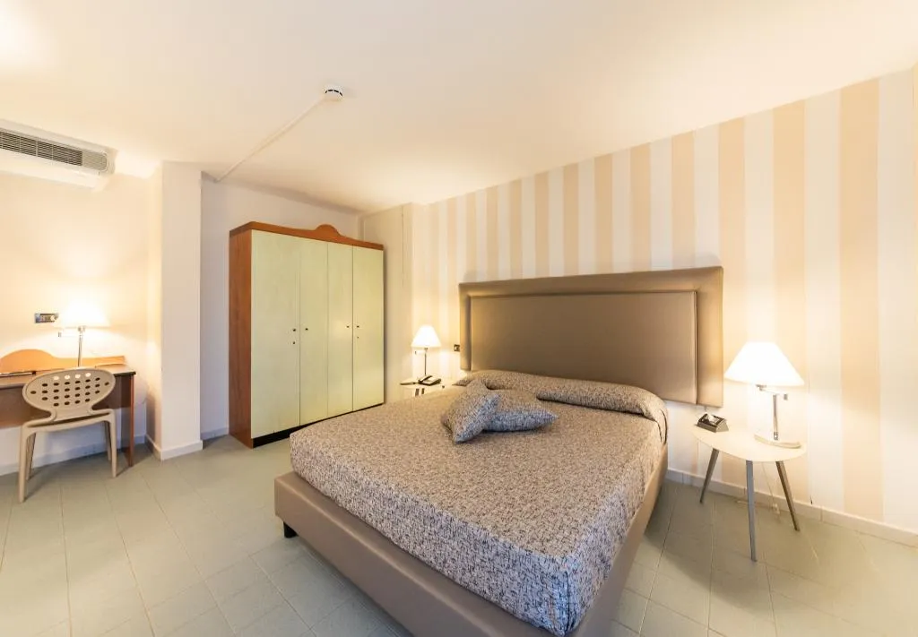 Double or Twin STANDARD Room, Athenaeum Palermo, Palermo
