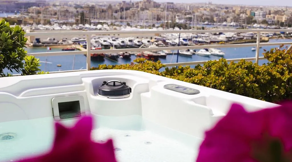 Pool, Pebbles Boutique Aparthotel, Malta