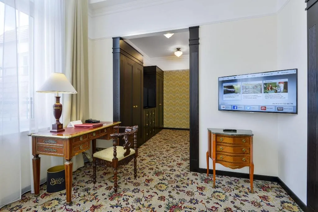 JUNIOR SUITE KING SIZE BED Room, Hotel Savoy Prague, Prague