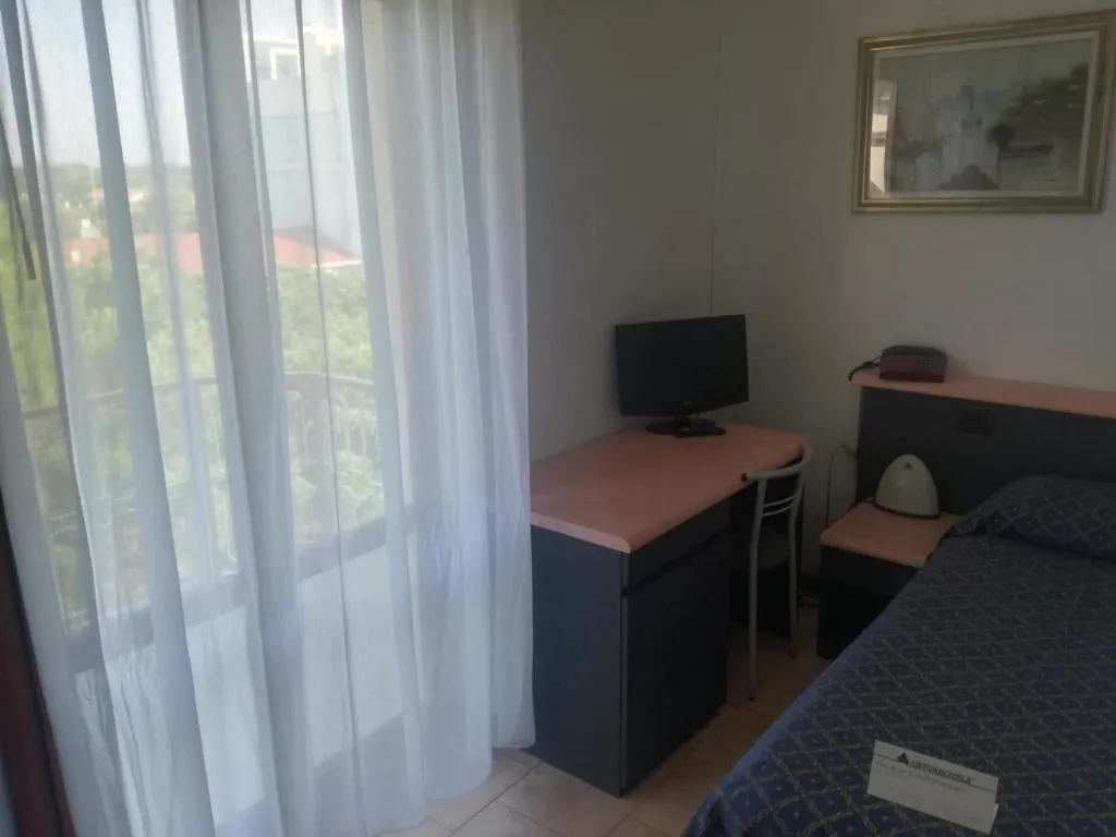 Room, Hotel Maxiheron, Venice