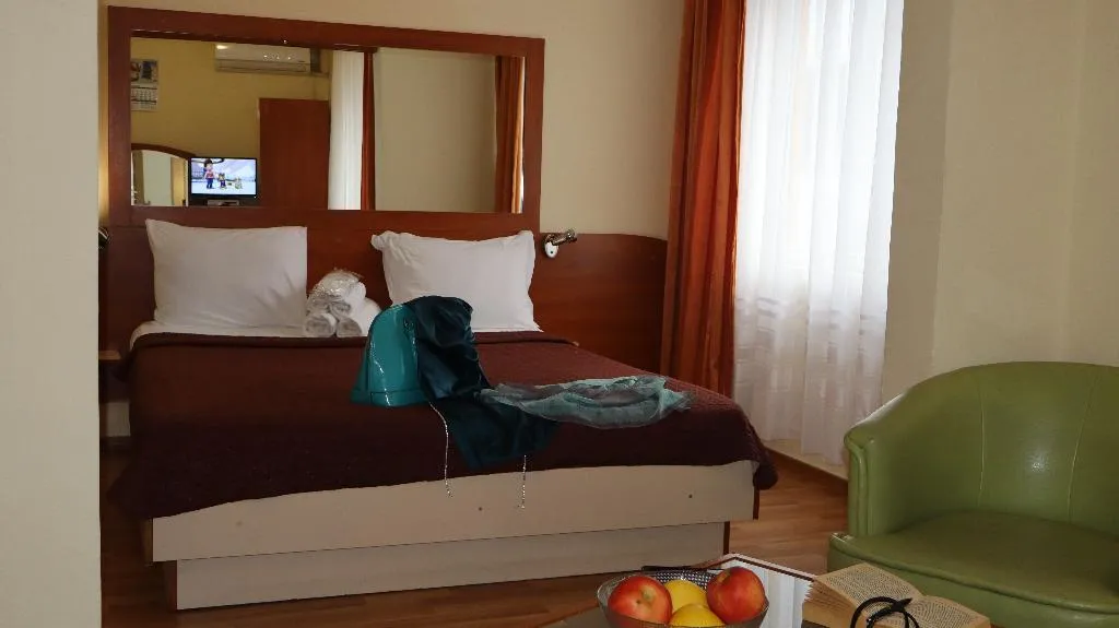 DOUBLE KING SIZE BED Room, Palitra, Varna