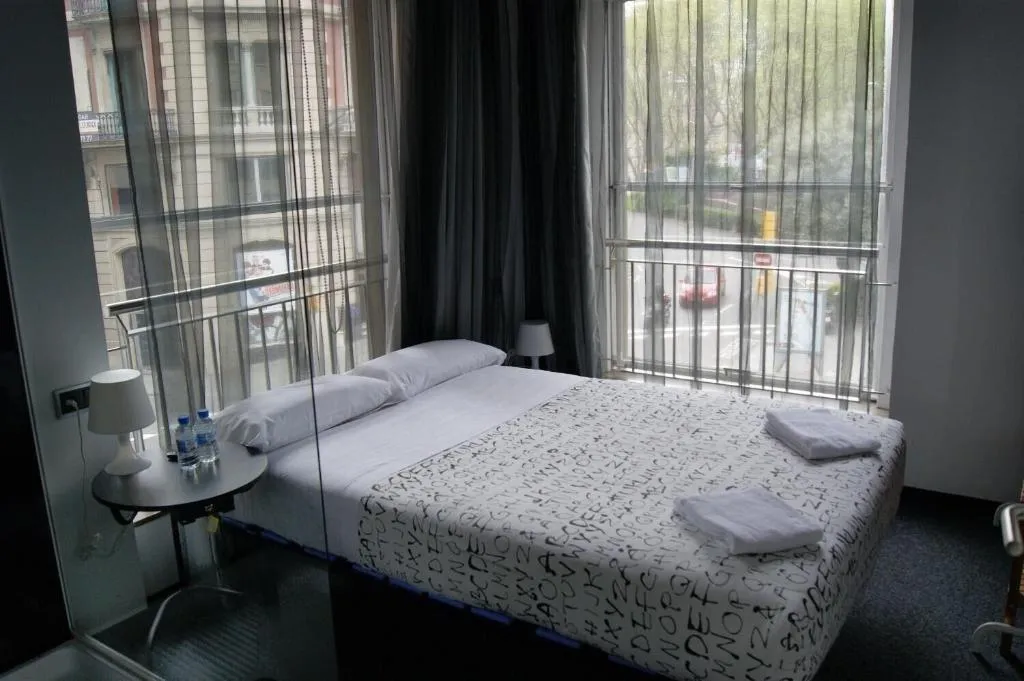 Room, Hostal Q, Barcelona
