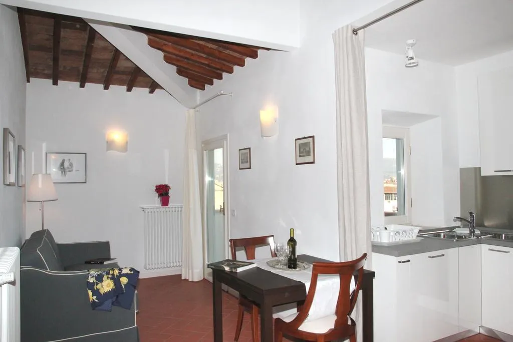 APARTMENT CAPACITY 3 ONE BEDROOM Room, Florence View Apartments, Florence