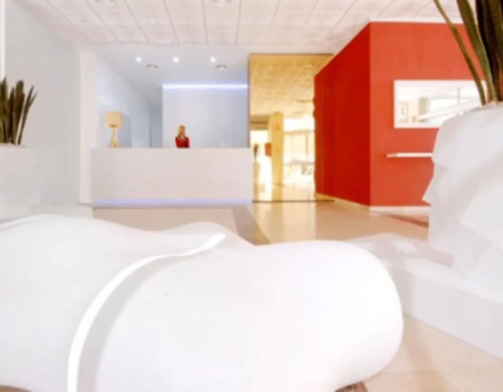 Lobby, Safari, Valencia
