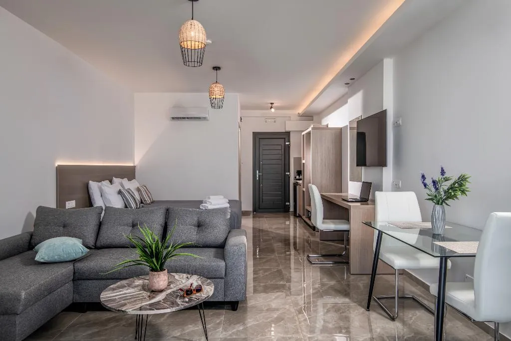 JUNIOR SUITE WITH PRIVATE POOL Room, Ebenus Suites "by Checkin", Crete