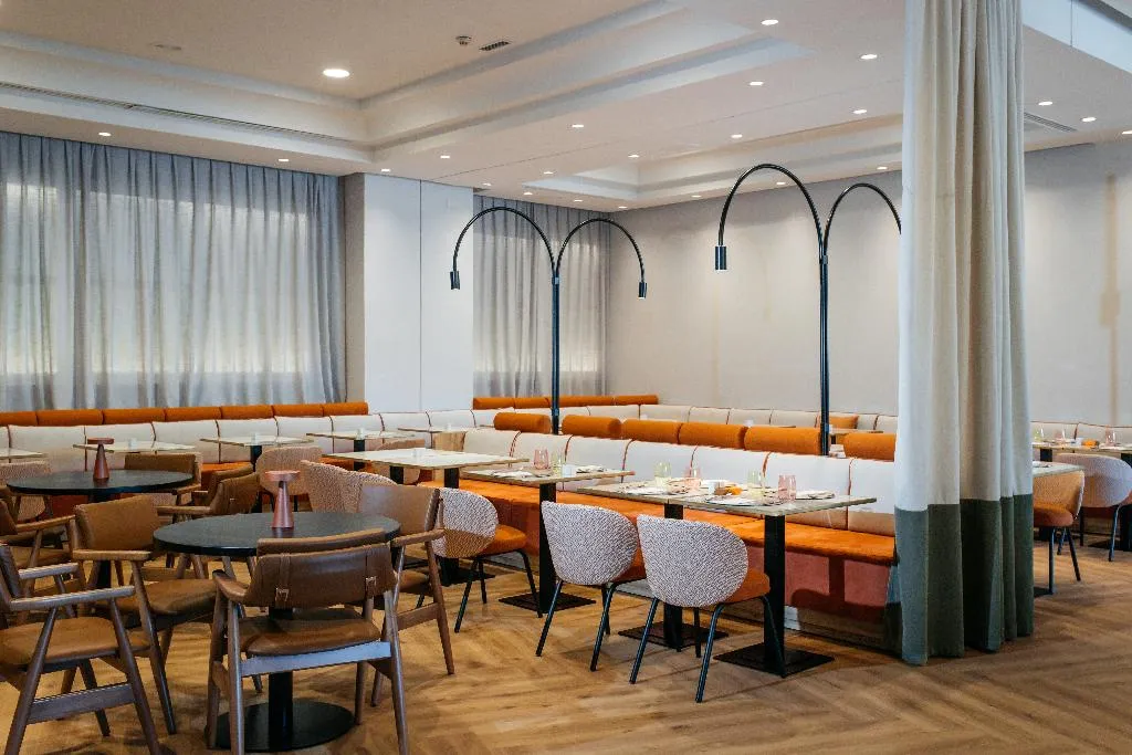 Restaurant, Rafaelhoteles Atocha, Madrid