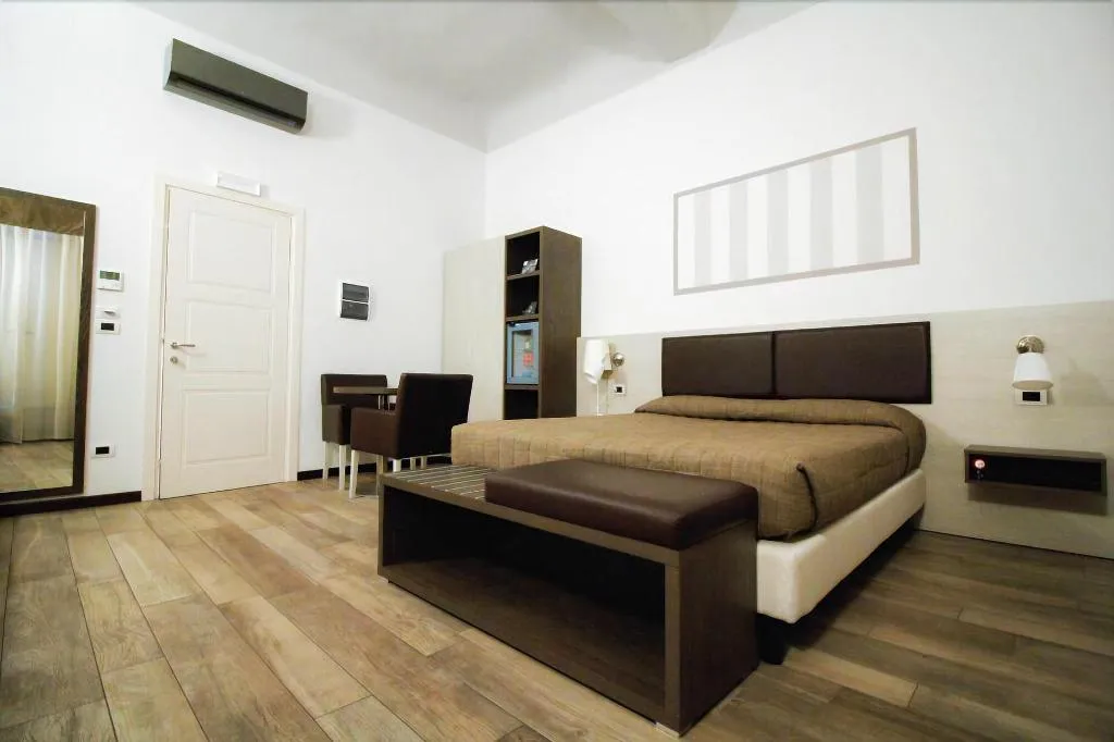 Room, B&B Dimore le Leopoldine, Florence