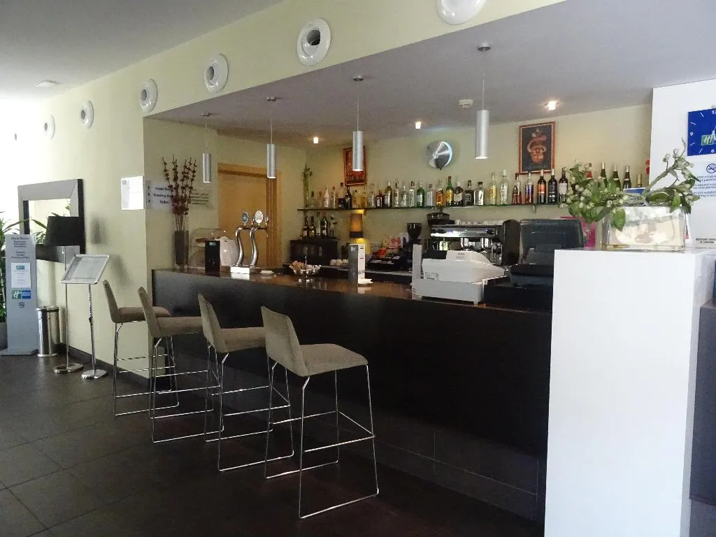 Bar, Holiday Inn Express Barcelona - Sant Cugat, Barcelona