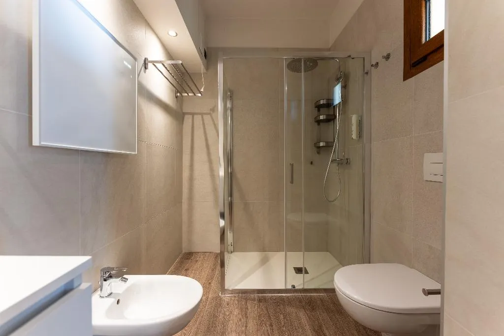 SUITE LUXURY Room, Hotel Gardenia Sirmione, Milan