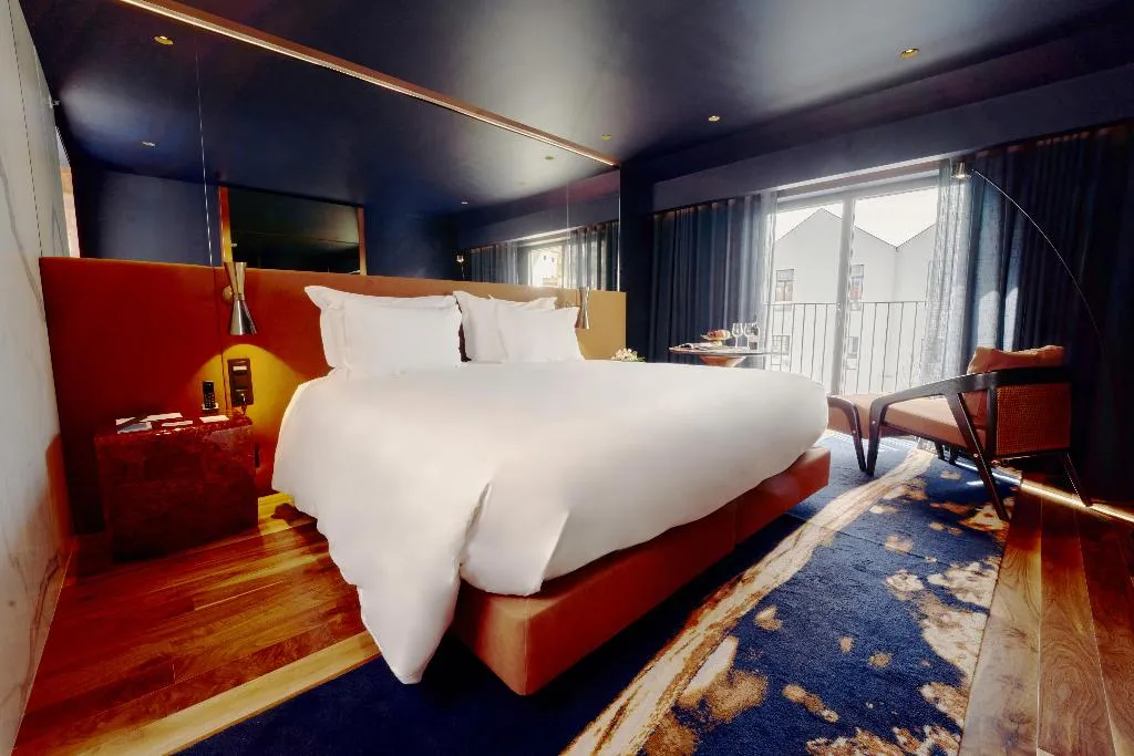 DOUBLE SUPERIOR POOL VIEW Room, Forte de Gaia Autograph Collection, Porto