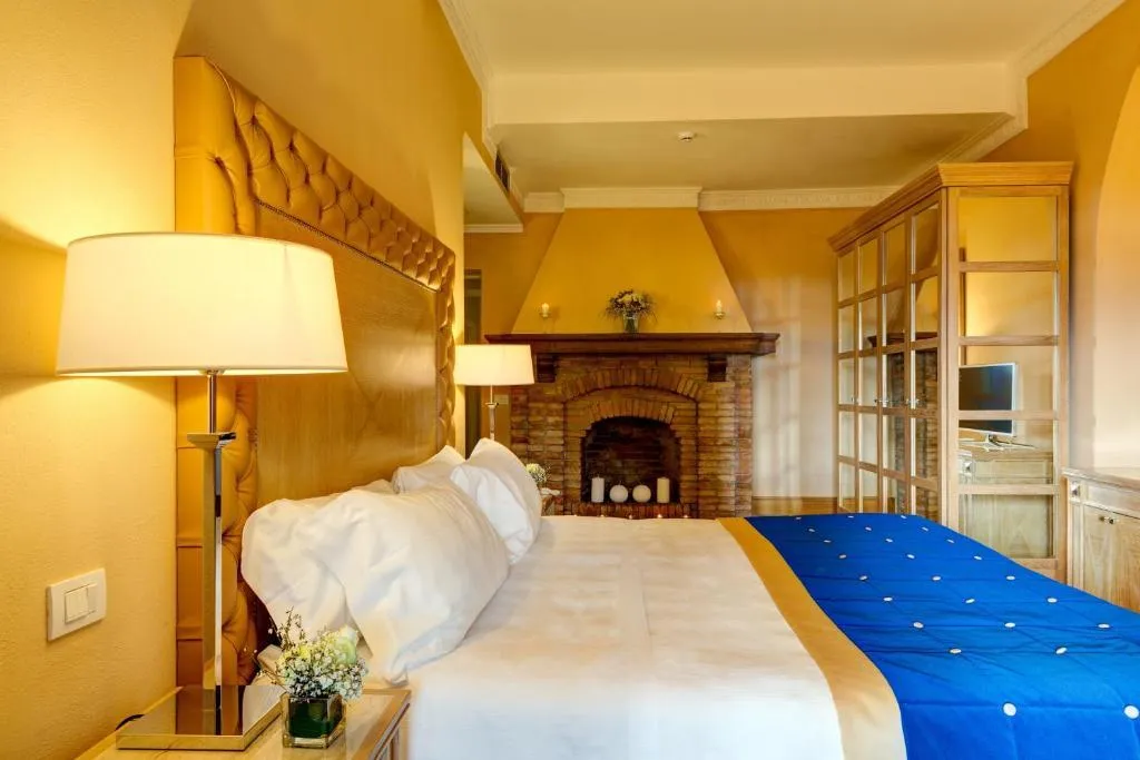 DOUBLE SUPERIOR Room, Villa Tolomei Hotel & Resort, Florence