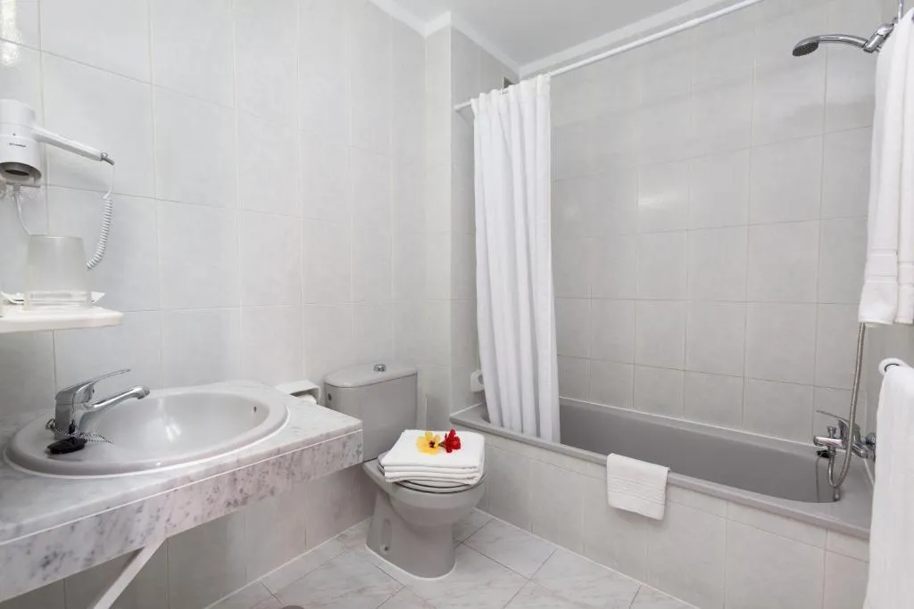 FAMILY ROOM CAPACITY 3 Room, Bahia Flamingo, Tenerife