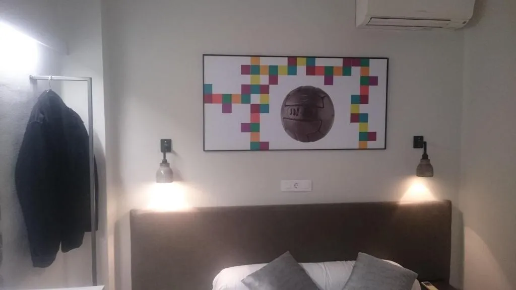 Room, Nwt Central Station Valencia, Valencia