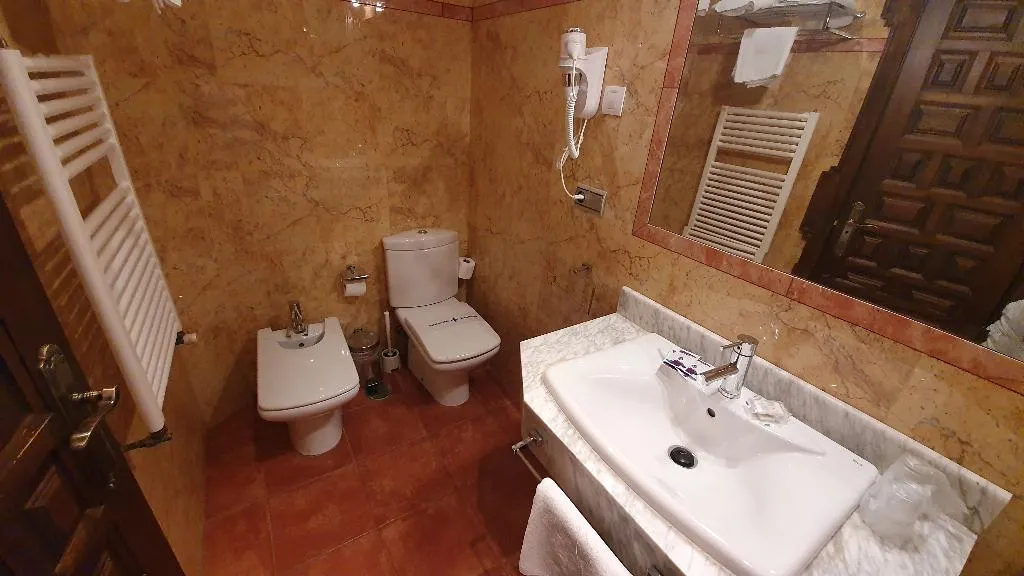 TRIPLE STANDARD Room, Coso Viejo, Andalucia