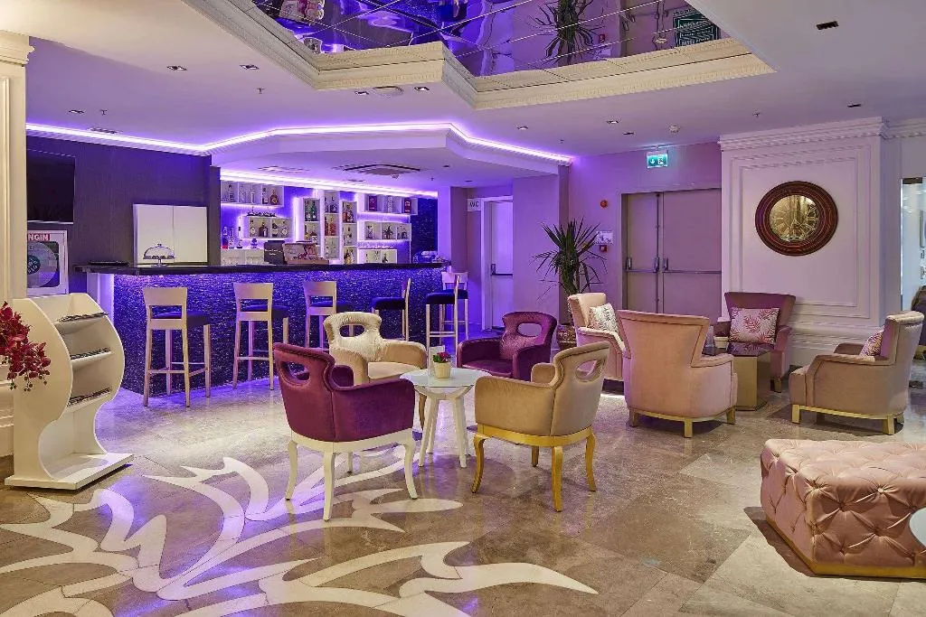 Bar, DoubleTree By Hilton Izmir Alsancak, Izmir