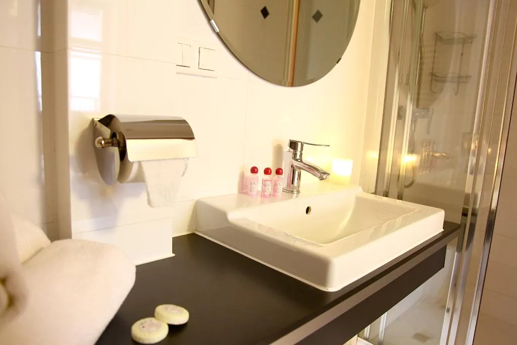 DOUBLE DELUXE Room, Gołębia 8 Residence, Krakow