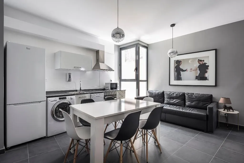 APARTMENT CAPACITY 3 TWO BEDROOMS Room, Catalina Suites San Nicolas 3*, Valencia