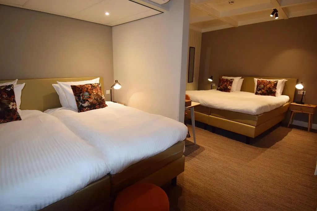 QUADRUPLE STANDARD Room, Hotel Spaander BW Signature Collection, Amsterdam