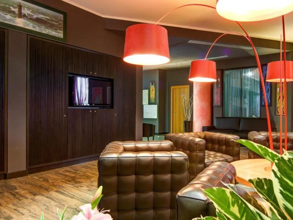 Lobby, Residence Cenisio, Milan