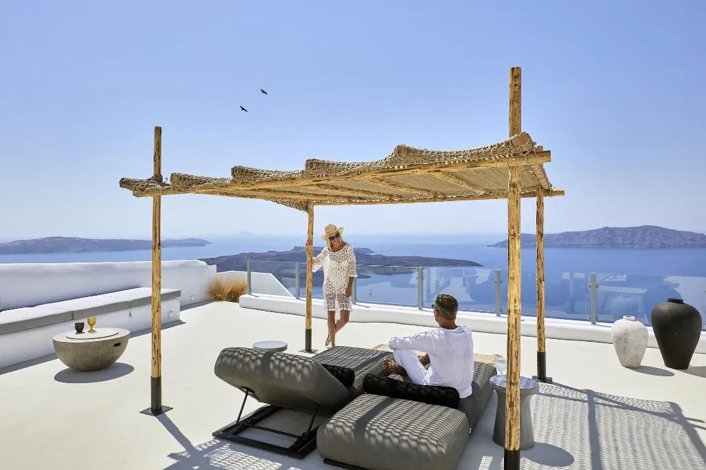 Room, You And Me Suites, Santorini