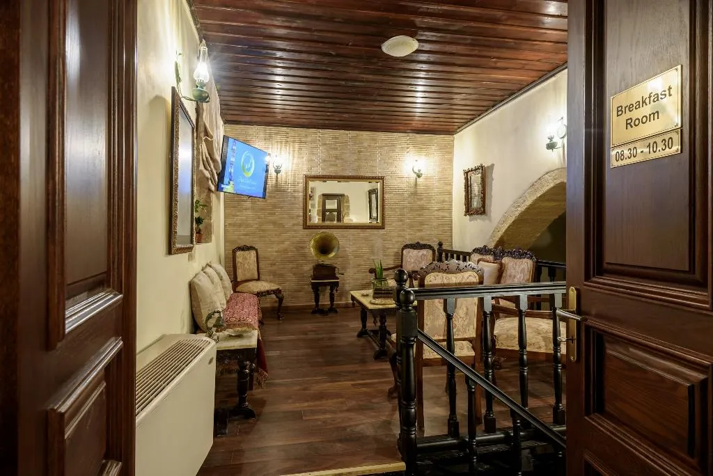 Lobby, Porto del Colombo, Crete