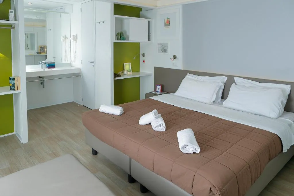 Room, Camping Village Fabulous, Rome