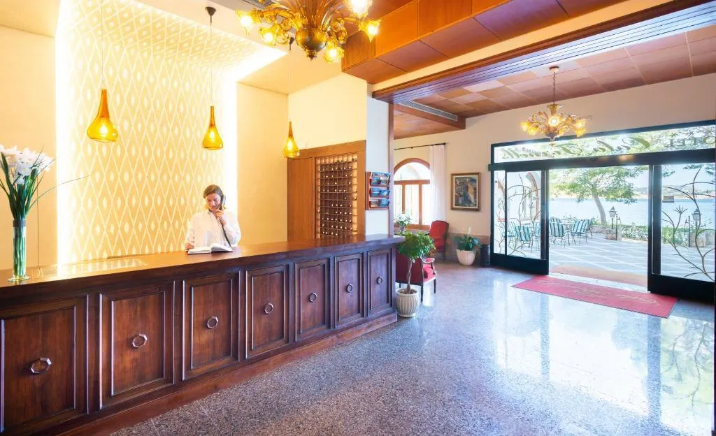 Lobby, Cala Fornells, Majorca