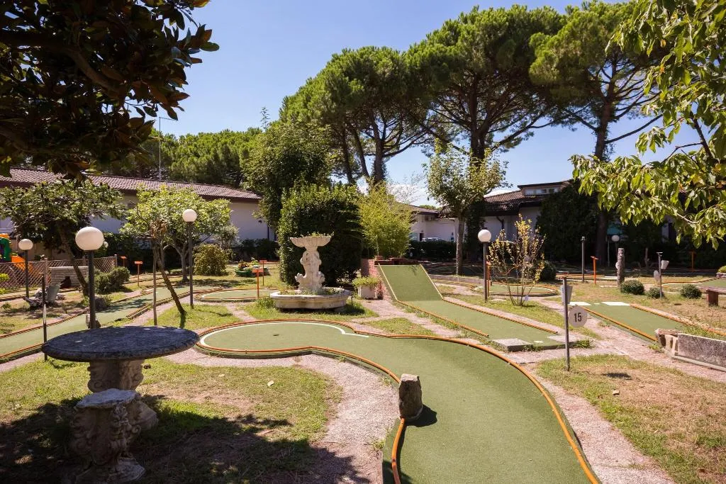 Sports and Entertainment, Hotel Cavallino Bianco, Venice